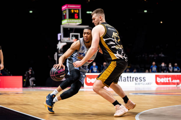 既为新人增 既为新人增