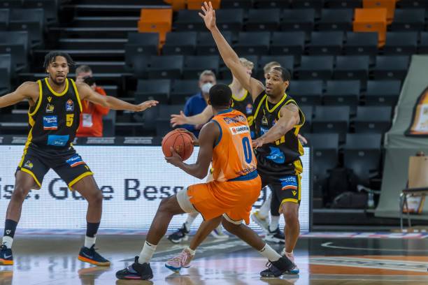 力付诸东流 力付诸东流