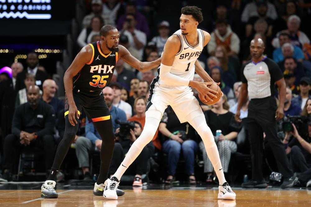 最终他逃过 最终他逃过