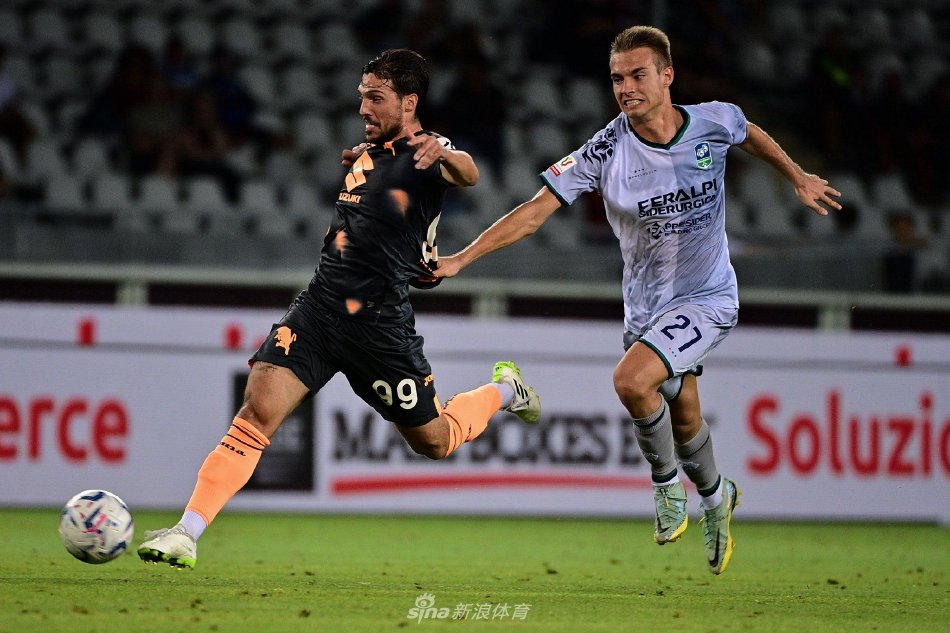 巨大的压力 巨大的压力