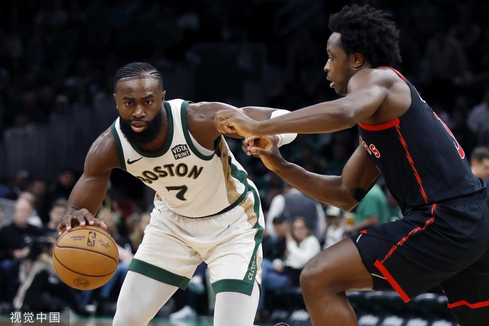 而水晶宫更 而水晶宫更